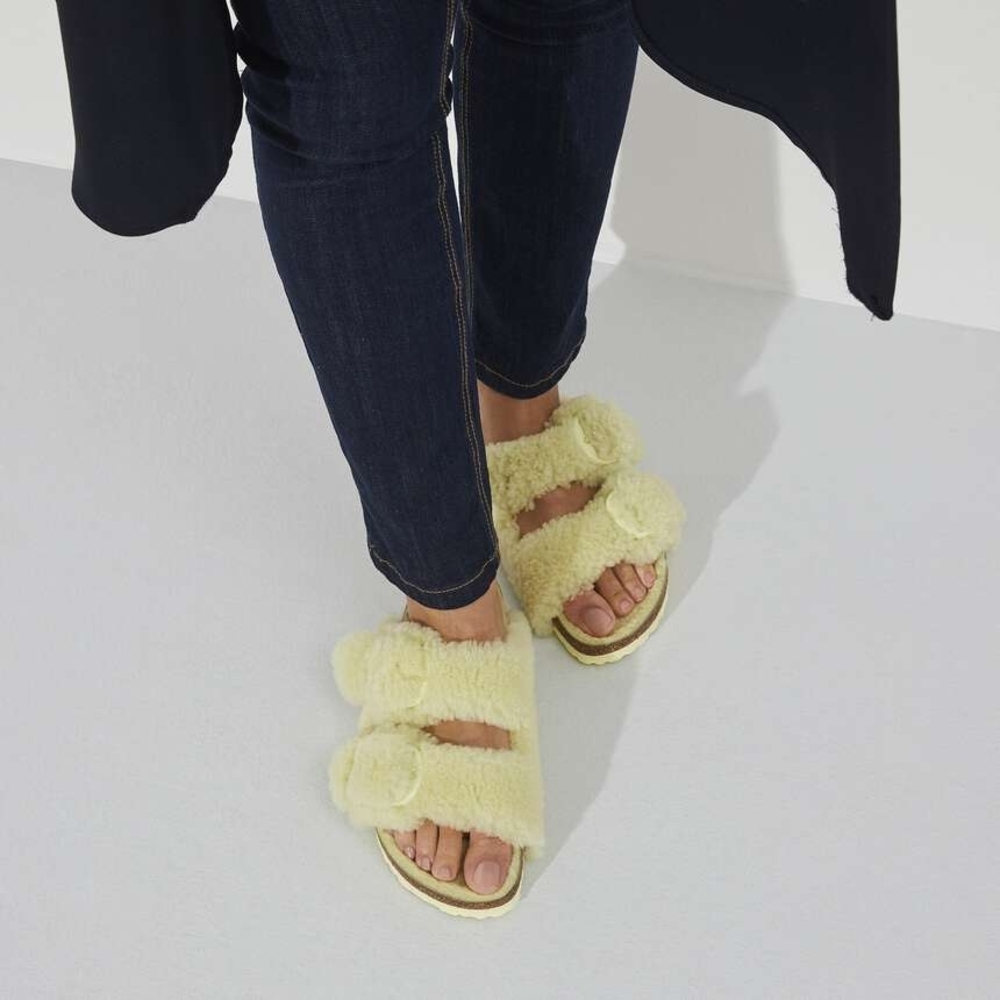 Birkenstock Arizona Big Buckle in Teddy Popcorn - Picture 2 of 10